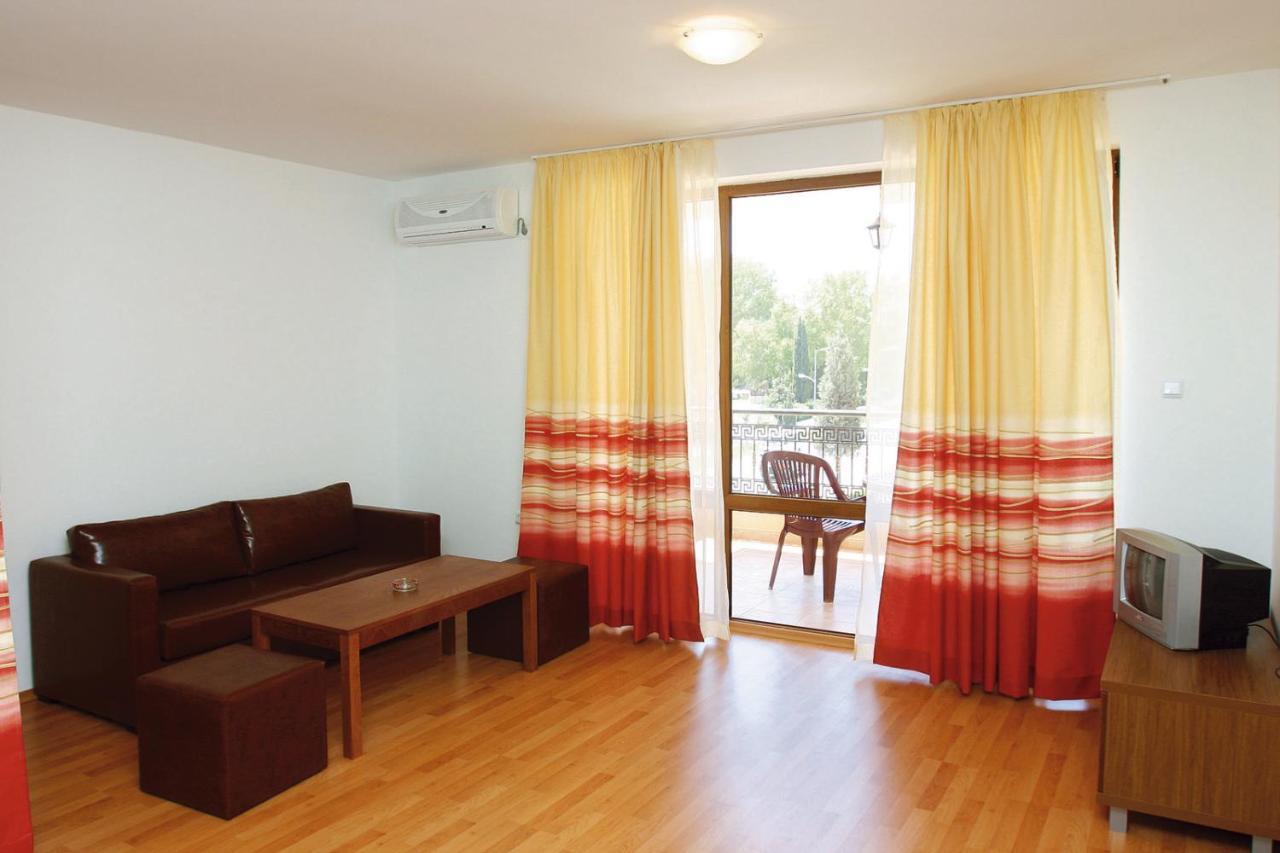 Guest Apartments Co Morenia Sunny Beach Exterior photo