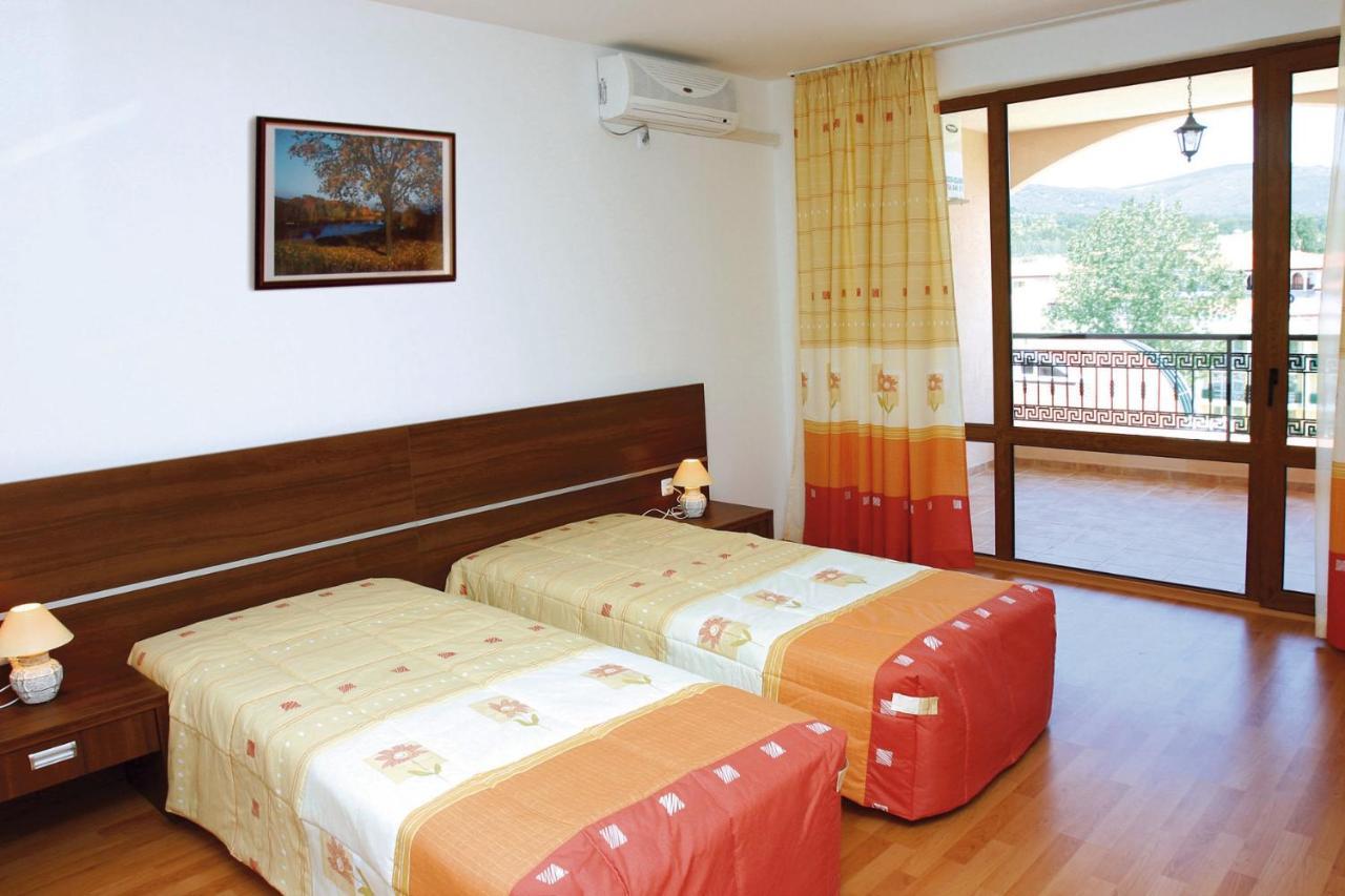 Guest Apartments Co Morenia Sunny Beach Exterior photo